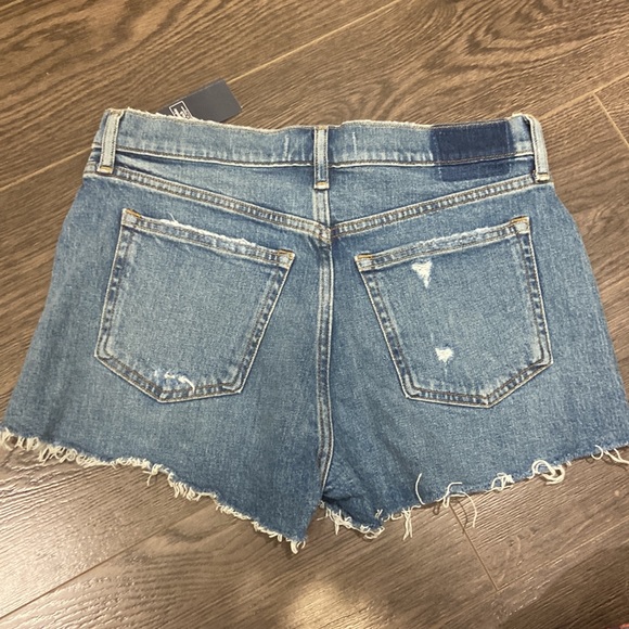 Abercrombie and Fitch Jean Mom Shorts - Picture 2 of 3